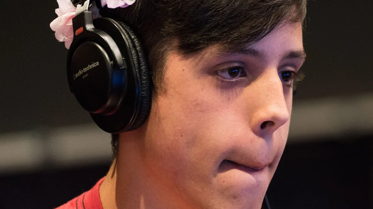 Speedrunner durante apresentação no evento Summer Games Done Quick